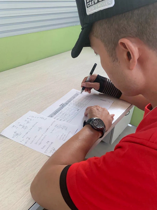 雅琪诺小班化教学×阶段式考核 助力加盟商终端综合升级