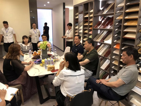 兔宝宝全屋定制上海专卖店品牌零距离巡访会圆满结束