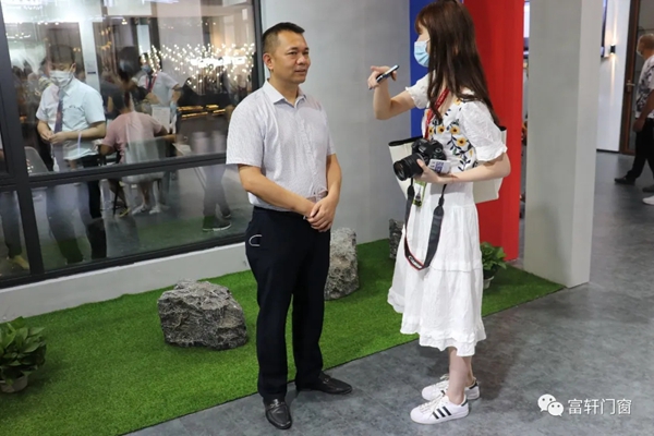 富轩全屋门窗打破常规 耀世绽放广州建博会