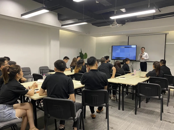 伊恋全屋定制广州建博会展前培训圆满结束