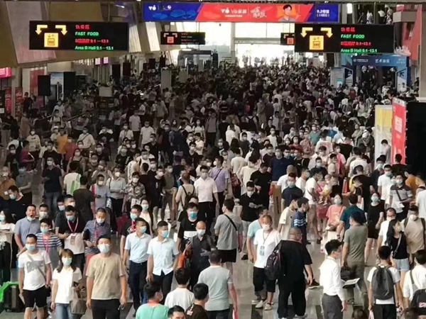 梦天木门联名新品惊艳全场 收获爆棚人气