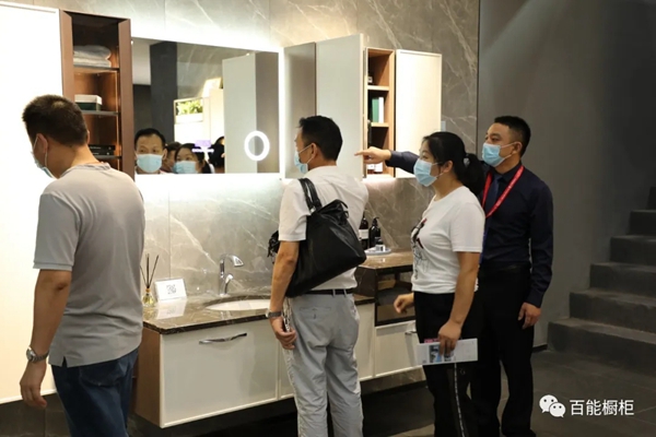 百能不锈钢家居参加建博会 智能家居新品圈粉无数
