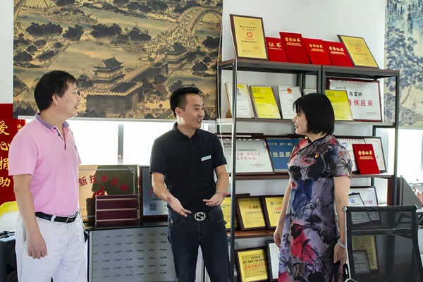 Haffner海富纳集团热情接待肇庆国家高新区党工委的来访领导
