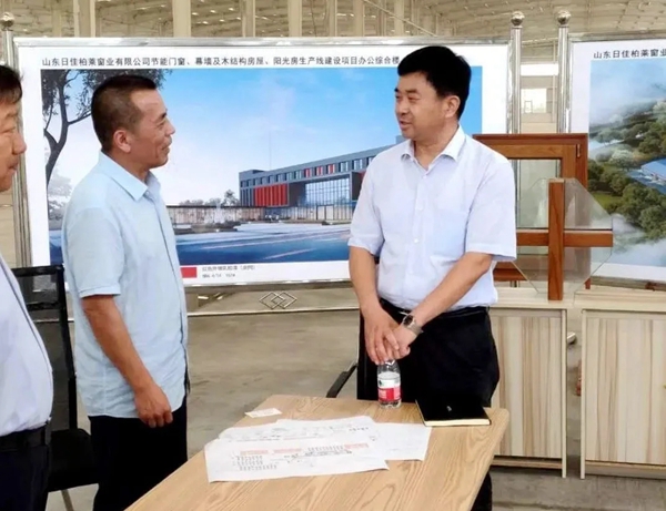 日佳柏莱门窗山东生产基地迎来济南市商河县袁长奎县长调研指导