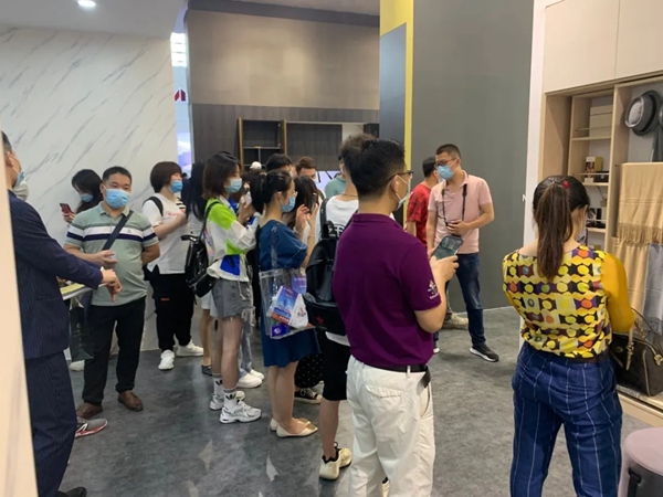 NOLA首次亮相中国建博会(广州),参展首日新零售模式引爆全场 NOLA首次亮相中国建博会(广州),参展首日新零售模式引爆全场