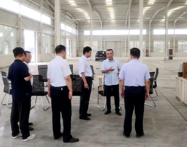 日佳柏莱门窗山东生产基地迎来济南市商河县袁长奎县长调研指导