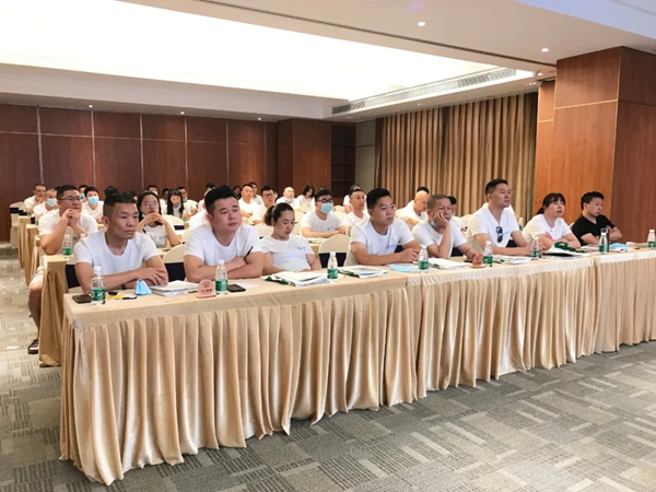 威必驰五金佛山营销中心迎来四川蓉窗汇俱乐部团队参观交流