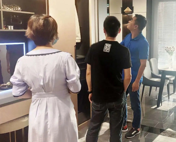 箭牌家居定制与广东省定制家居协会秘书长曾勇共商未来