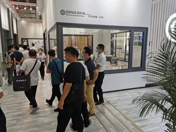 欧诺门窗在2020中国建博会上的精彩瞬间