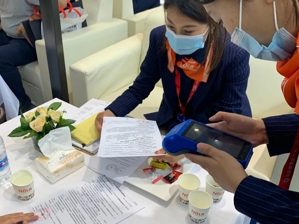 NOLA首次亮相中国建博会(广州),参展首日新零售模式引爆全场 NOLA首次亮相中国建博会(广州),参展首日新零售模式引爆全场