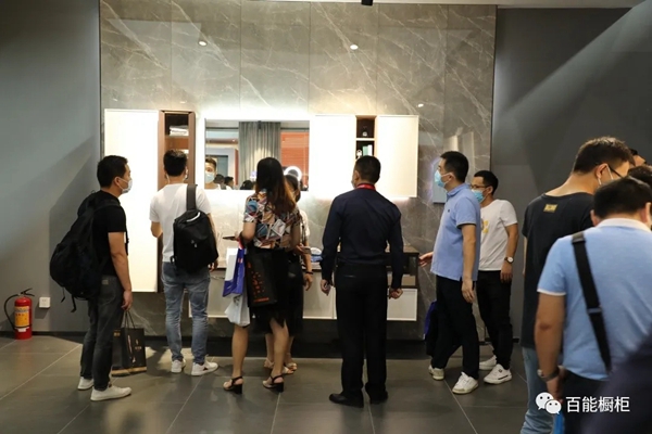 百能不锈钢家居顺势爆红 建博会一展风采