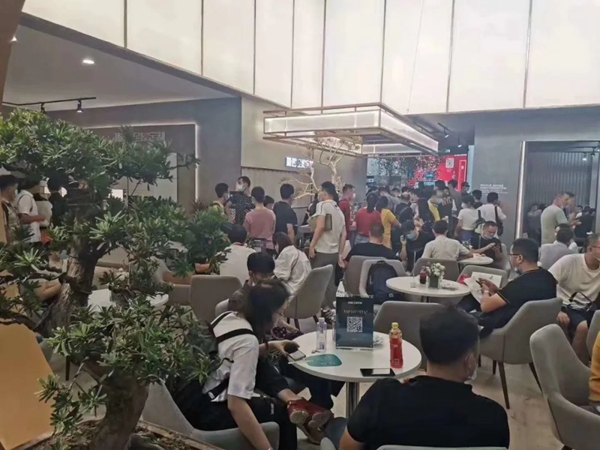 顶固全屋定制亮相建博会 开展即摘3项权威大奖