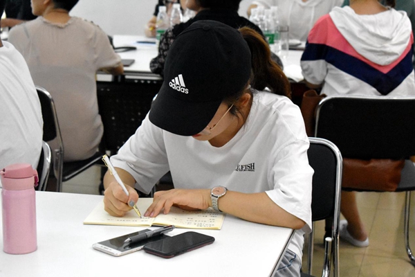 梦斓莎张总：“四经四改”策略让品牌和经销商更专业化