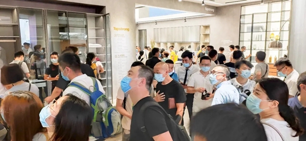 顶固全屋定制载誉而归 获影响力全屋定制十大品牌