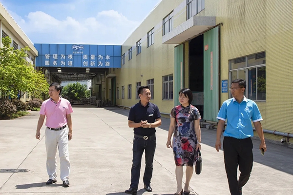 Haffner海富纳集团热情接待肇庆国家高新区党工委的来访领导