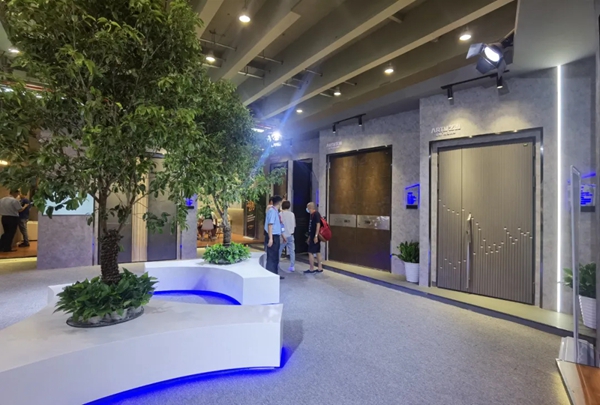 艺和集团 | 展会快讯第1天| 未来已来，“智”能有你