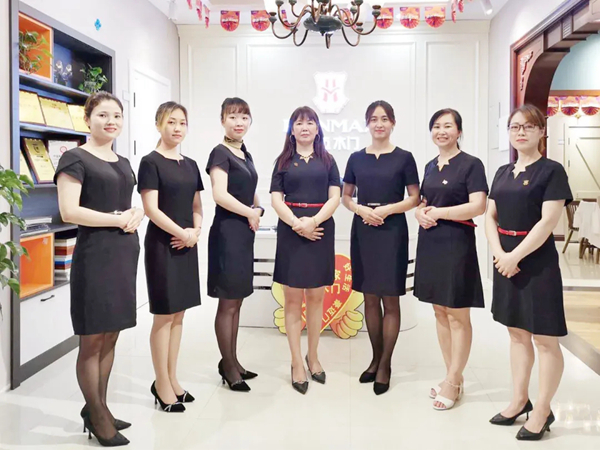 豪迈木门重庆市潼南县经销商赖银华:从小店到大店的飞跃