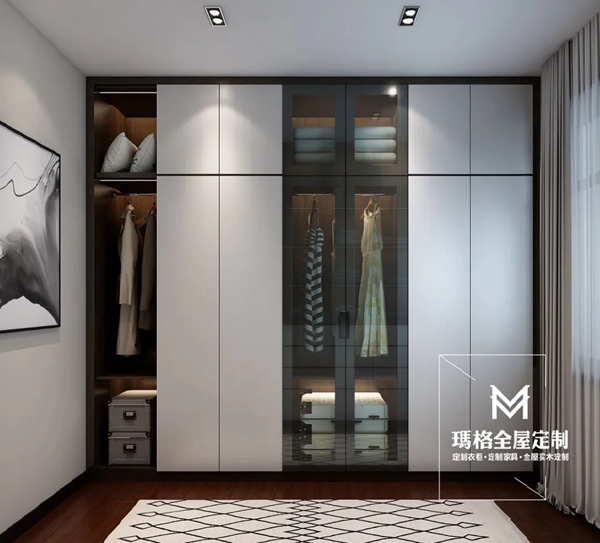 玛格全屋定制：怎么选择有颜更有品的衣柜?