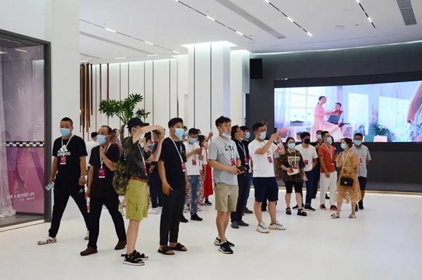 雅琪诺YOKE优客计划项目洽谈会单场签约311家 雅琪诺YOKE优客计划项目洽谈会单场签约311家