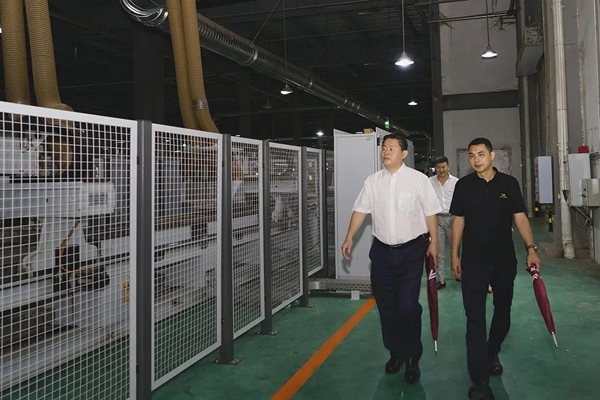 玛格全屋定制欢迎全国工商联家具装饰业商会执行会长张传喜莅临