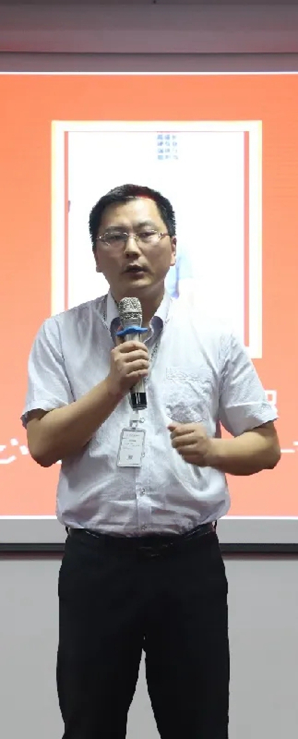 全度家居月度总结如期召开 王者决战下半年