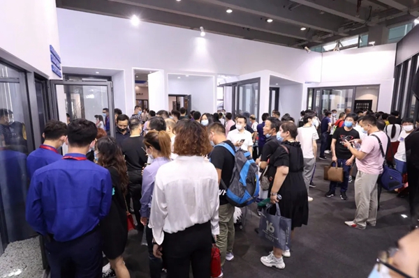 皇派门窗主题展厅“境·界”闪耀亮相2020中国建博会(广州)