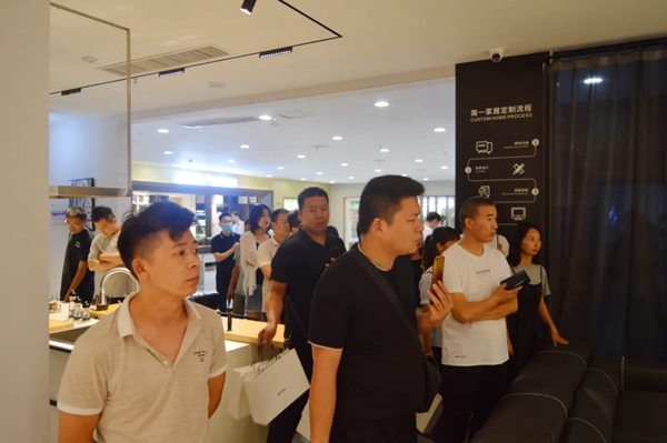 简一全屋定制千万大商俱乐部财富分享会圆满落幕