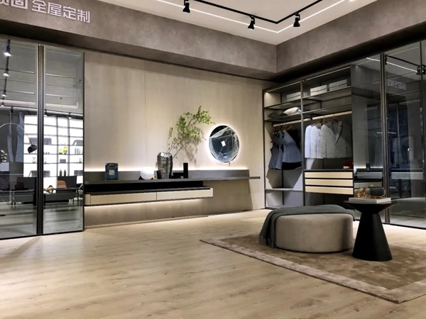 顶固全屋定制亮相建博会 开展即摘3项权威大奖