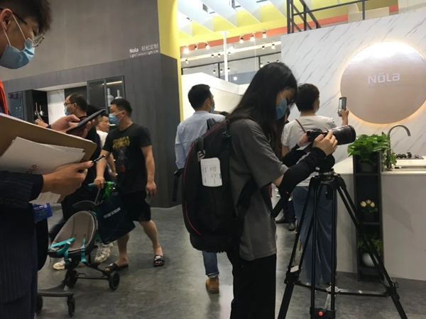 NOLA首次亮相中国建博会(广州),参展首日新零售模式引爆全场 NOLA首次亮相中国建博会(广州),参展首日新零售模式引爆全场