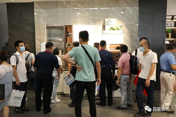 百能不锈钢家居顺势爆红 建博会一展风采
