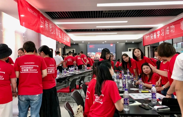 雅琪诺小班化教学×阶段式考核 助力加盟商终端综合升级