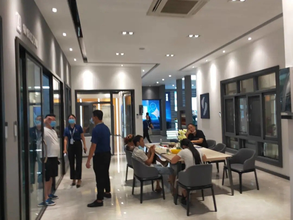 星佰汇门窗2020中国建博会期间签约火爆 星佰汇门窗2020中国建博会期间签约火爆
