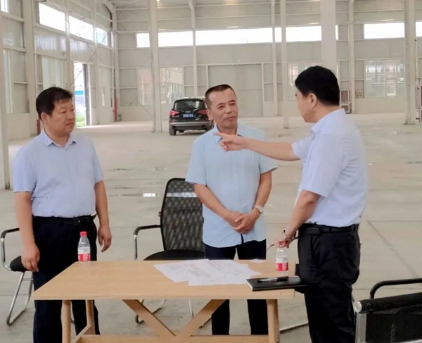 日佳柏莱门窗山东生产基地迎来济南市商河县袁长奎县长调研指导