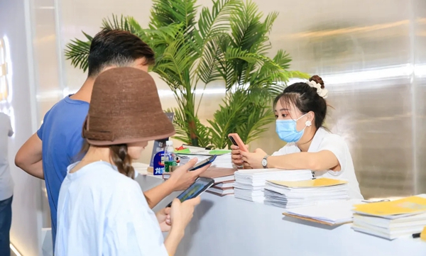 圣玛诺整木定制开展首日大放异彩 成为展会打卡圣地