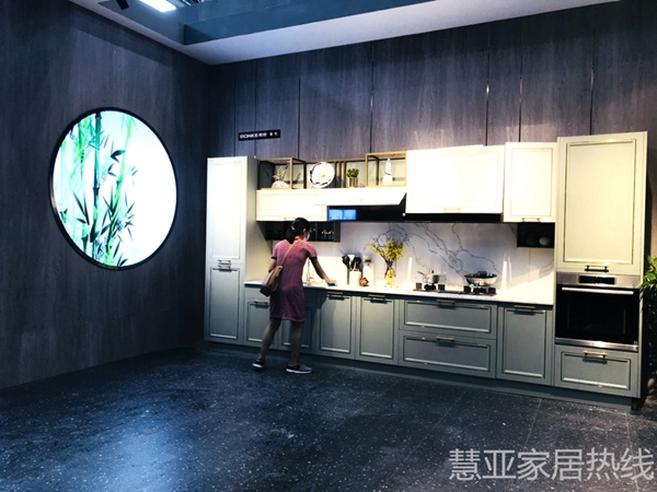 2020中国建博会(广州)丨邦克不锈钢橱柜招商总监李雷红:抢占核心资源传播品牌