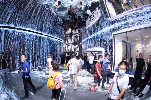 皇派门窗主题展厅“境·界”闪耀亮相2020中国建博会(广州)