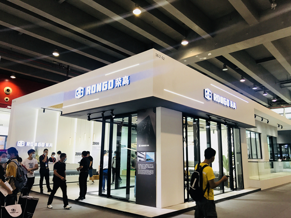 2020中国建博会（广州）丨荣高门窗董事长黄荣高：为建筑构建更为自由广阔的创意空间