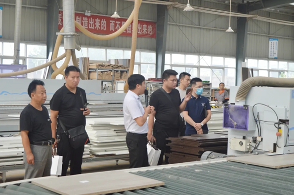 简一全屋定制千万大商俱乐部财富分享会圆满落幕