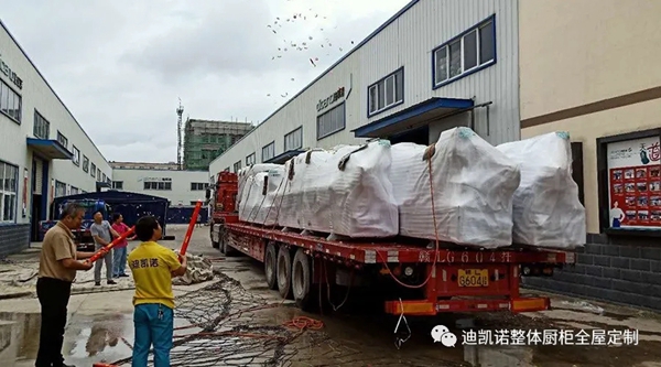 迪凯诺整体厨柜|全屋定制两大举措再提升行业竞争力