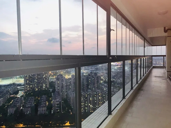 枫景无框门窗广州店首月开门红 俘获20+小区用户清爽出道!