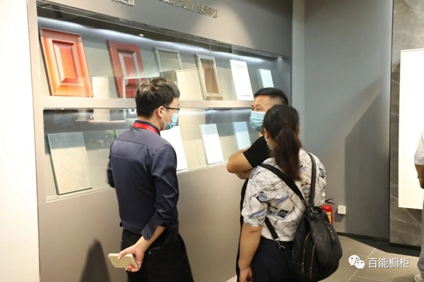 百能不锈钢家居参加建博会 智能家居新品圈粉无数 百能不锈钢家居参加建博会 智能家居新品圈粉无数