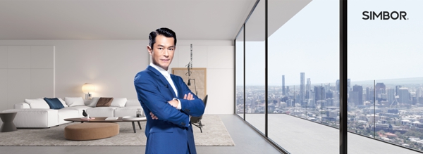 新标门窗再次霸屏高铁 彰显品牌实力