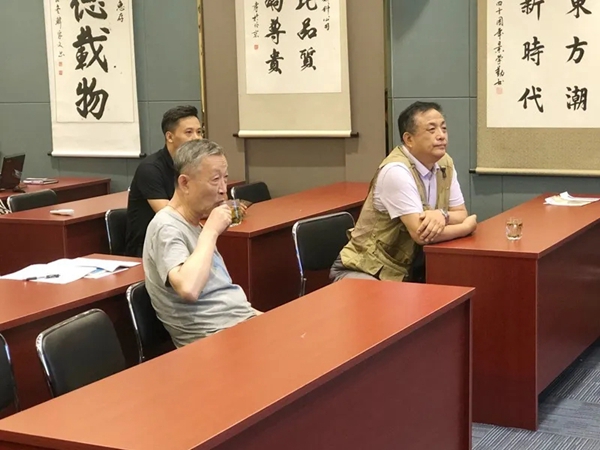 七特丽迎接北京清尚建筑设计研究院原副院长奚聘白参观指导