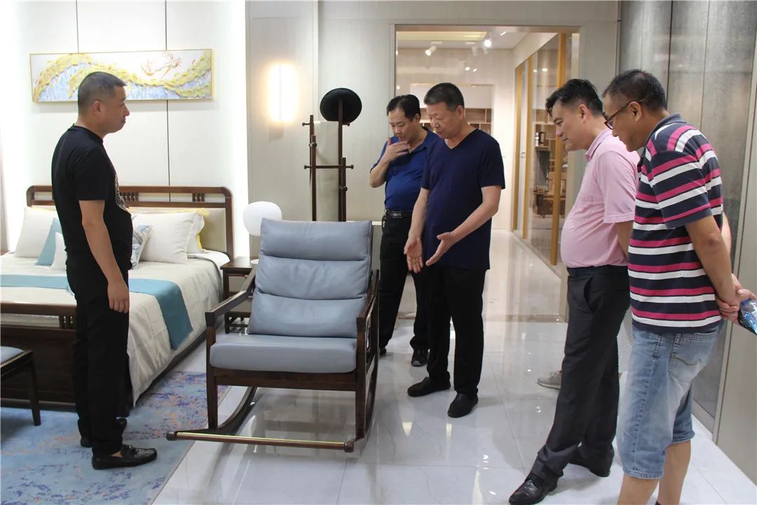 协会领导及行业大咖疫后重聚万家园整木定制