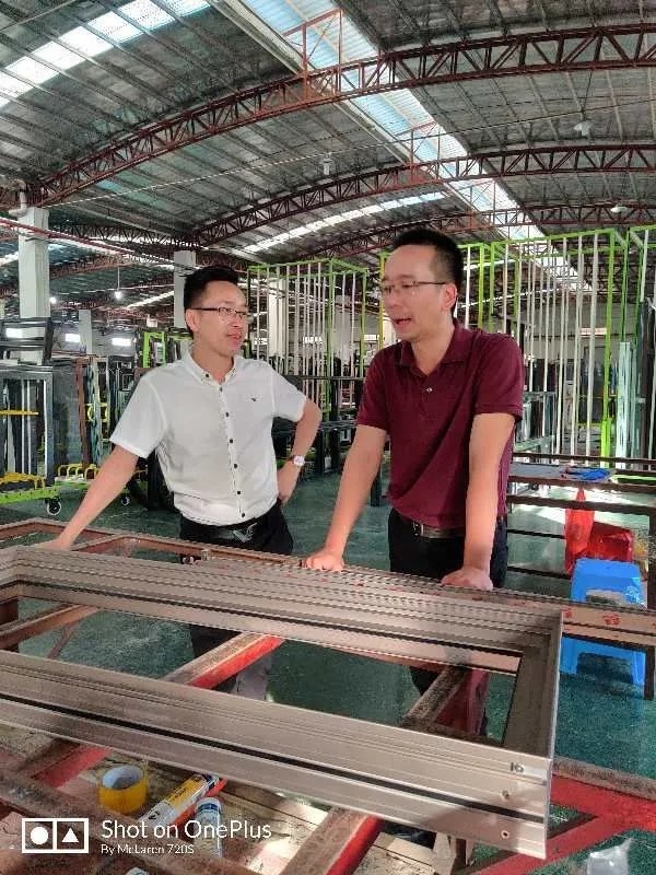 新绍铝材严董携众高管拜访福临门世家门窗