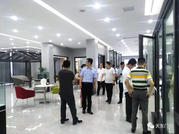 天东门窗迎接居然之家集团领导一行莅临参观指导