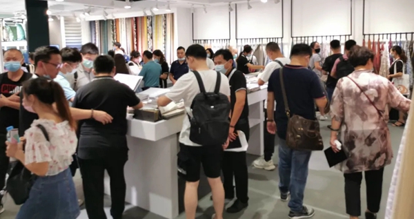 美登斯布艺火爆上海家纺展 9㎡模式重磅推出