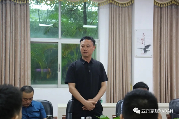 亚丹家居欢迎襄城县考察团及许昌商会企业家莅临参观