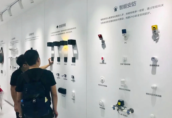 品牌向左，经销商向右，智能家居将把消费者带往何方？