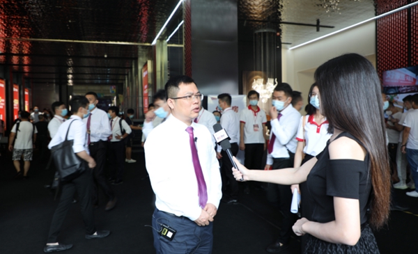 展会采访聚焦|CCTV“发现品牌”栏目组采访A家家居